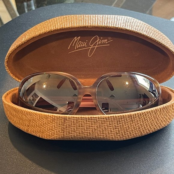 Maui Jim Sunglasses (Rainbow Falls - Tortoise w/ Bronze Polarized Lens) main image 10